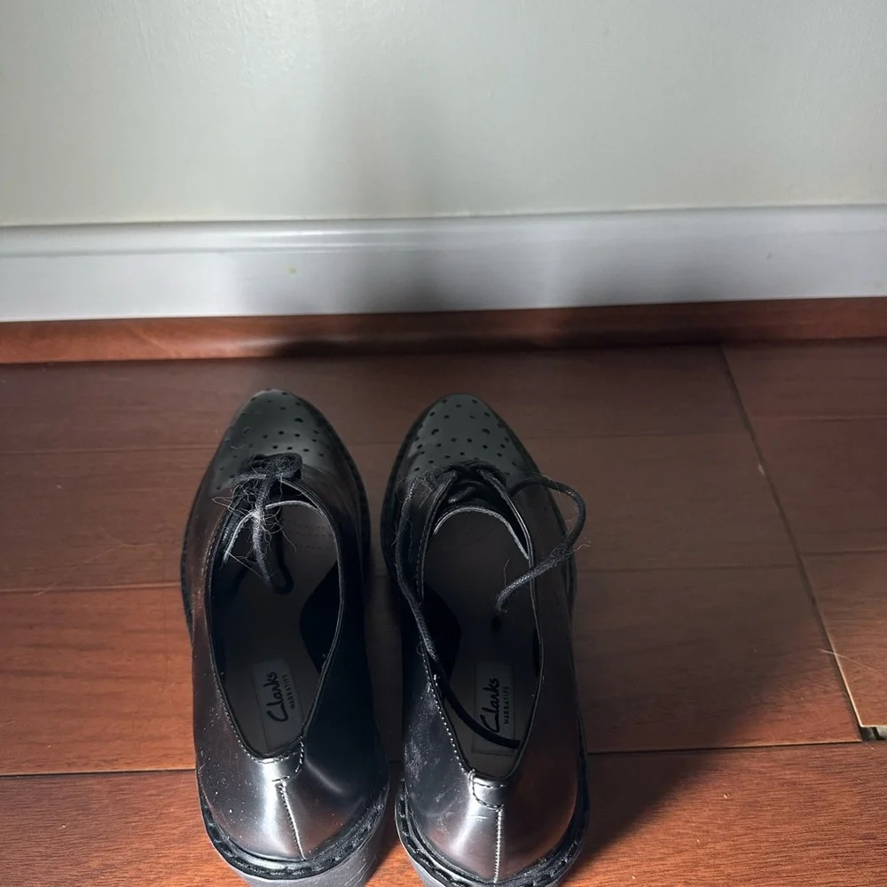 Clarks Narrative Size 8.5 Leather Flat Formal Shoes - Picture 3 of 4
